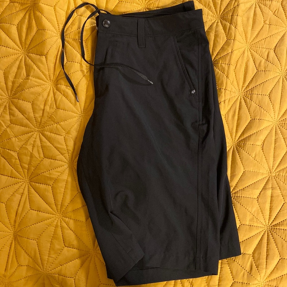 Shorts hybrid